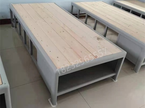 丽江监狱监舍床